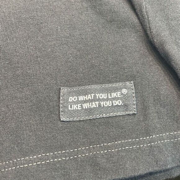 Life Is Good Womens Tshirt Sz Medium Gray Short Sleeve SPREAD GOOD VIBES PEACE L - Picture 4 of 7